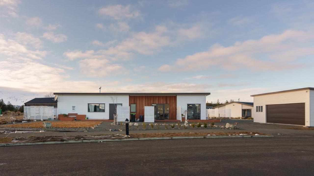 Entire Studio - Rodman 18 - Newly Furnished Lac Tekapo Extérieur photo